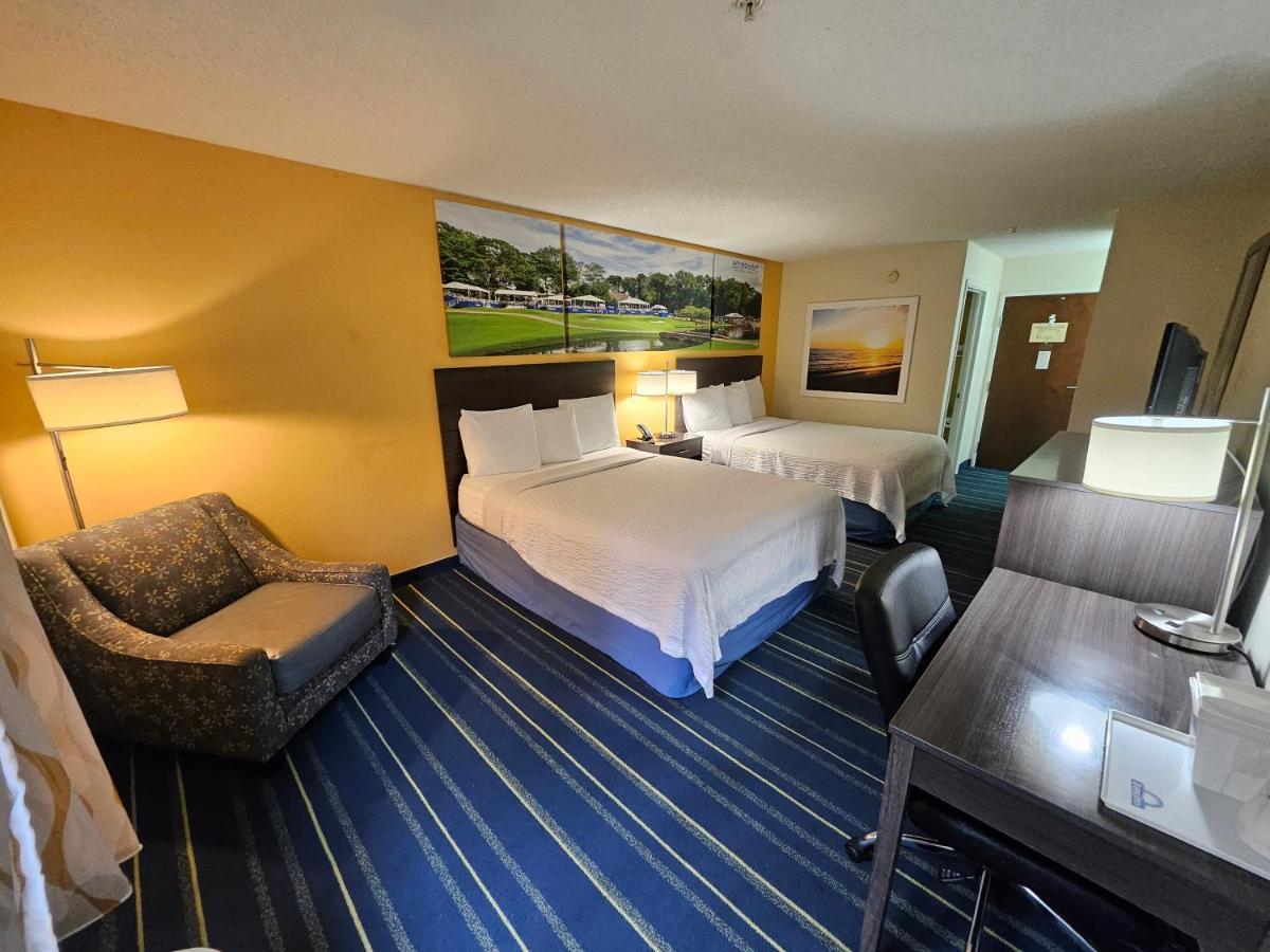 Days Inn By Wyndham Burlington East Haw River Εξωτερικό φωτογραφία
